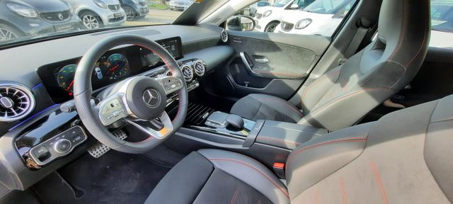 Fahrzeugabbildung Mercedes-Benz A 180 AMG Optik